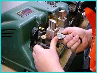 Advanced Locksmith Service Albuquerque, NM 505-634-5456 - 18-key-making